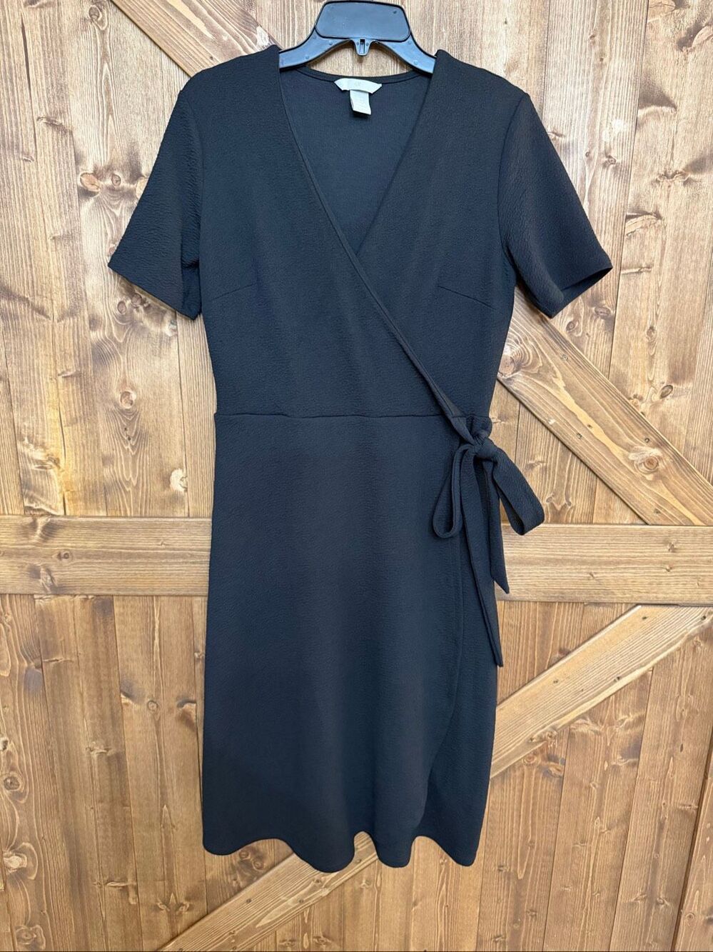 H&M Women’s Black Wrap Dress Size Medium Short Sleeve Tie Waist Midi(9428)